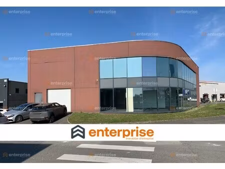 location local commercial