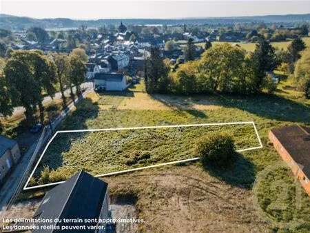 terrain à bâtir avec permis une maison 4 façades