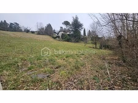 terrain de 1 225 m² à corenc