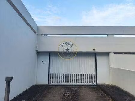 vente garage et parking à angers centre (49000) : à vendre / angers centre