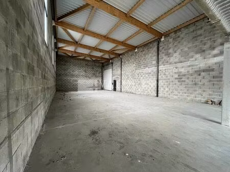 location commerce 299 m² à marcy-l’étoile (69280)