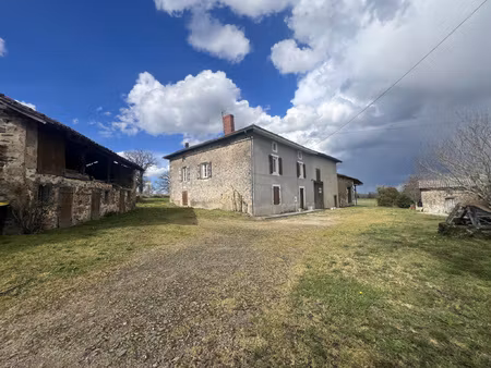 maison en pierre a renover avec dependances a proximite des