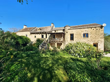 vente maison 9 pièces 225 m² caylus (82160)