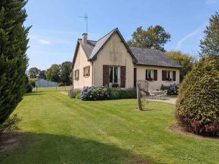 vente maison à saint-denis-de-gastines (53500) : à vendre / 90m² saint-denis-de-gastines