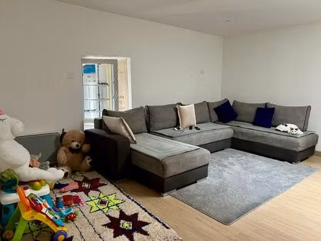 location appartement 3 pièces 66 m² à lesparre-médoc (33340)