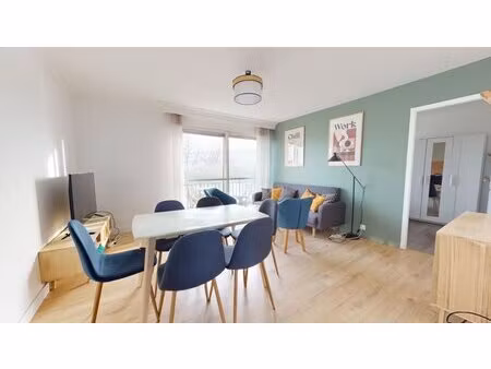 à louer appartement 98 7 m² – 1 900 € |nantes