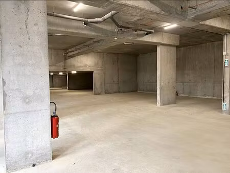 à louer garage-parking 15 m² – 62 € |saint-herblain