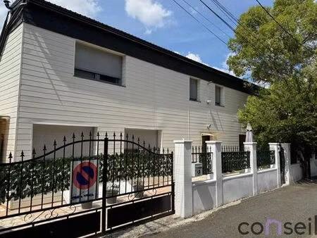 maison de 6 pièces de luxe en vente à le kremlin-bicêtre  île-de-france