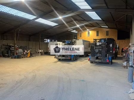 location local commercial 650m2 lunel 34400 - 4700 € - surface privée