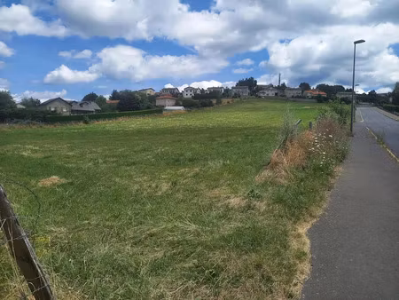 vente terrain 797 m² à yssingeaux (43200)  72 000 €