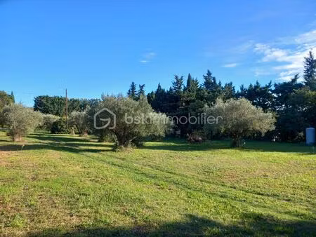 terrain commercial de 2 376 m² à saint-hilaire-d'ozilhan