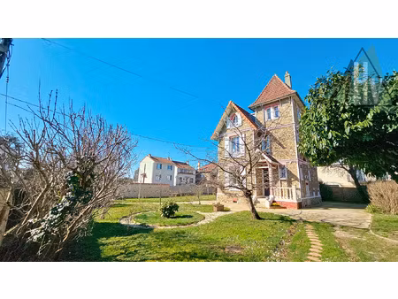 villa chanteclerc propriété de charme à brou-sur-chanterei