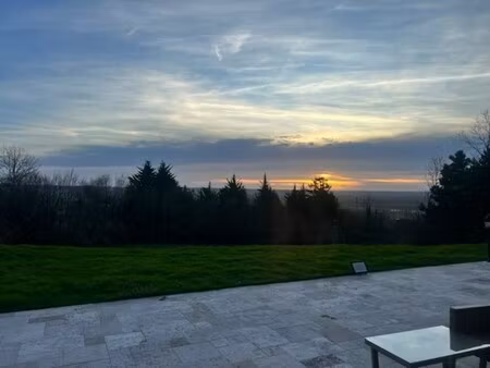 villa de luxe à vendre à saint-martin-aux-chartrains