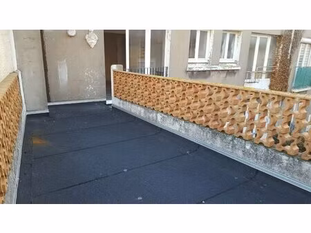 f3 proche plage avec terrasse