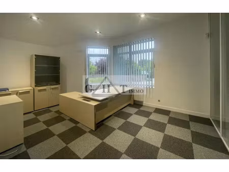 bureaux 300 m² a louer linas