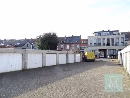 parking/boxe de garage