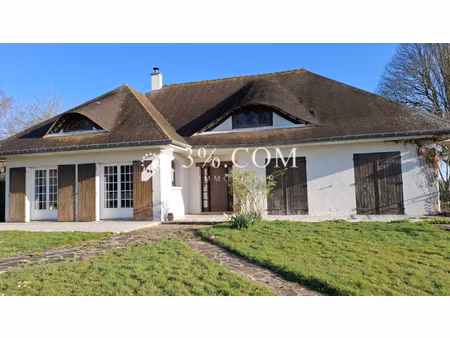 secteur oisemont : pavillon des années 70 - sur 2500 m² de terrain