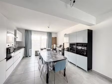 appartement en location à rue nelson mandela 3 24  erpent  belgique | century 21®