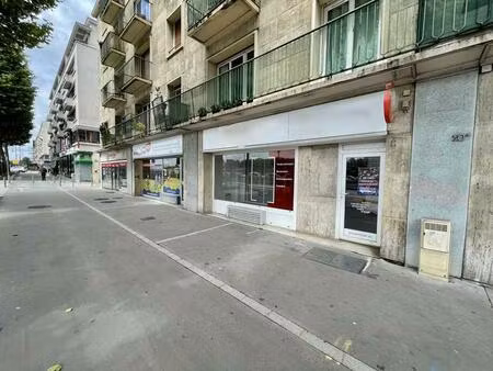 location commerce rouen 76000