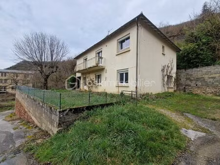 maison de 167 m² à brusque