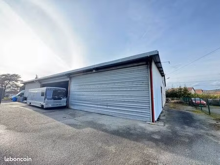 local 900 m² saint-germain-le-châtelet