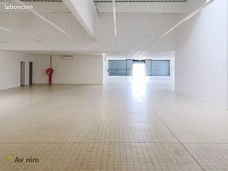 local commercial 400 m² bruyères