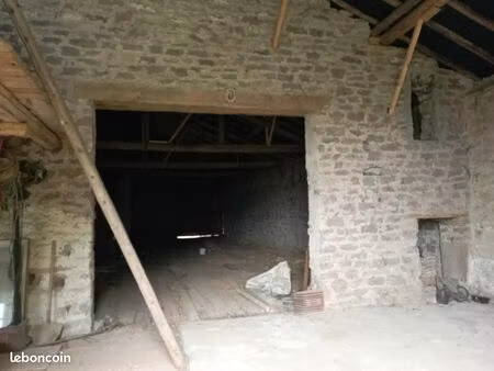 ferme en viager 4320 m² charmois-l'orgueilleux