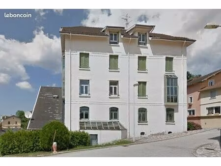 local 20 m² hauteville-lompnes