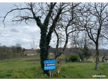 terrain 748 m² asprières