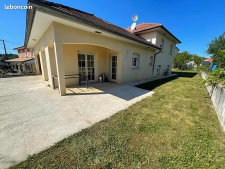 maison 6 pièces 150 m²