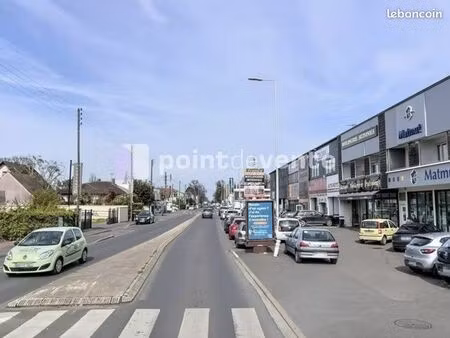 local commercial 93 m²