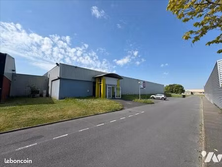 local d'activités 1250 m² ifs