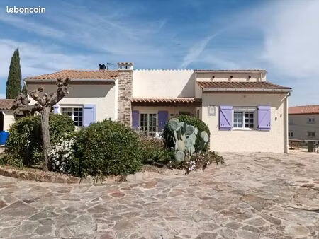villa à vendre en névian avec 1 terrain constructible