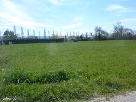 1terrain constructible .....