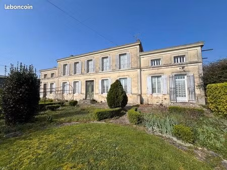 maison 6 pièces 230 m²