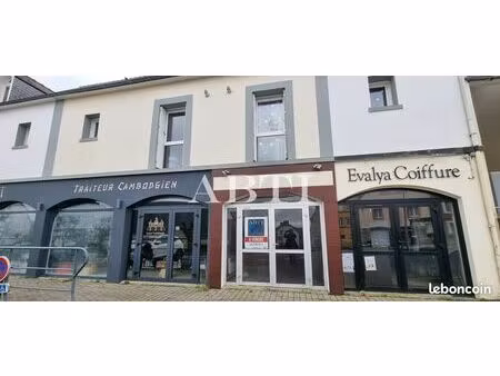 local 25 m² landrévarzec