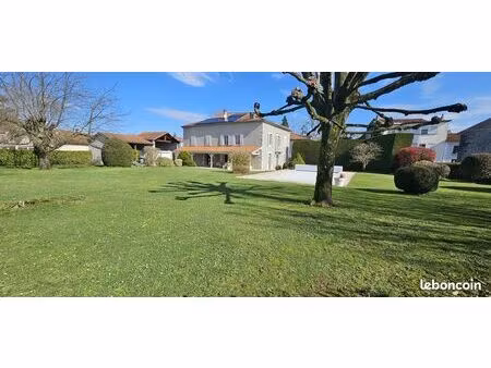 maison de ville 8 pièces 297 m²