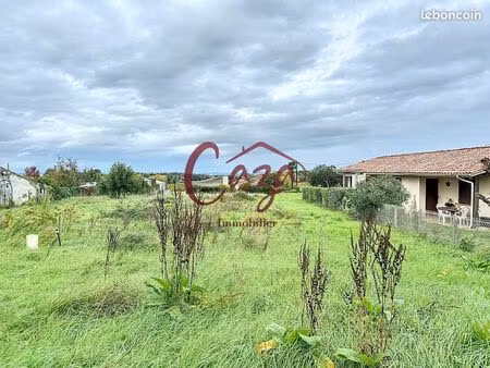 terrain 916 m² saint germain du puch