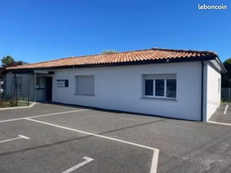 bureau 19m2 la salvetat/plaisance
