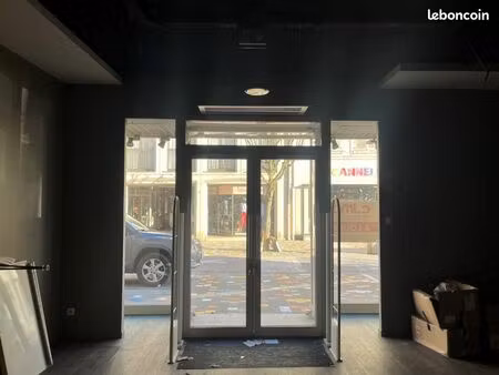 local commercial 270 m²