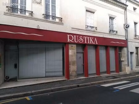 local à usage commercial ou de bureau 130m2