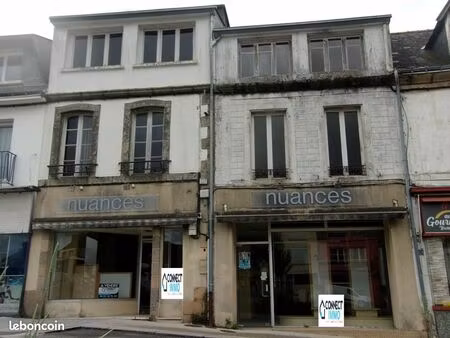 immeuble 10 pièces 210 m²
