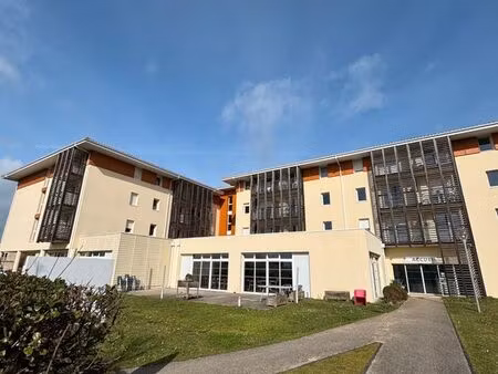 a saisir appartement 2 pieces 44m2 investissement locatif lmnp niort prix: 108 000 fai