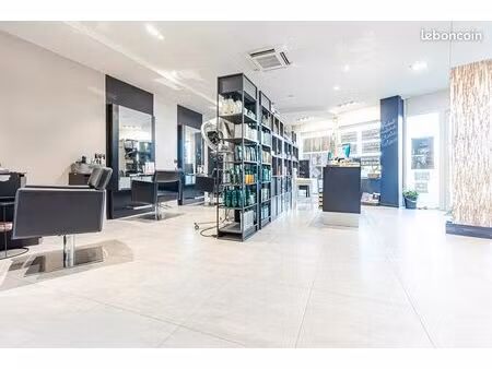 local commercial 84 m² pertuis