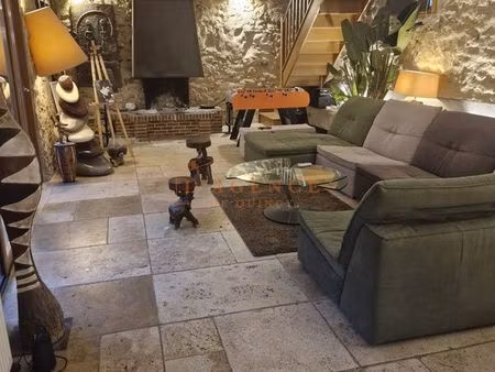 maison 12 pièces 361 m²