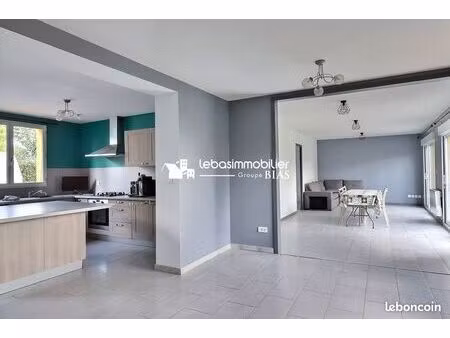 maison 6 pièces 160 m²