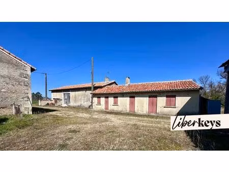 corps de ferme à restaurer