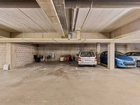 garage à louer à assebroek € 50 (l4vmp) - era vandille | zimmo