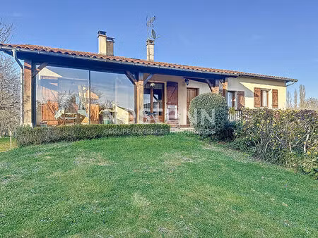 a vendre maison auterive 6 chambres 188 m2 avec piscine et garage