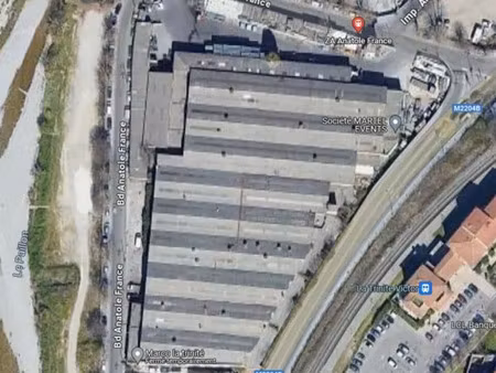 local d'activites a vendre